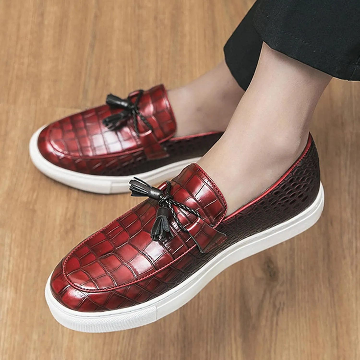 Aceptolcom Men's Crocodile Pattern Leather Shoes Tassel Loafers,Fashion Causal Business Luxury Non-Slip Slip On Dress Shoes Penny Loafers