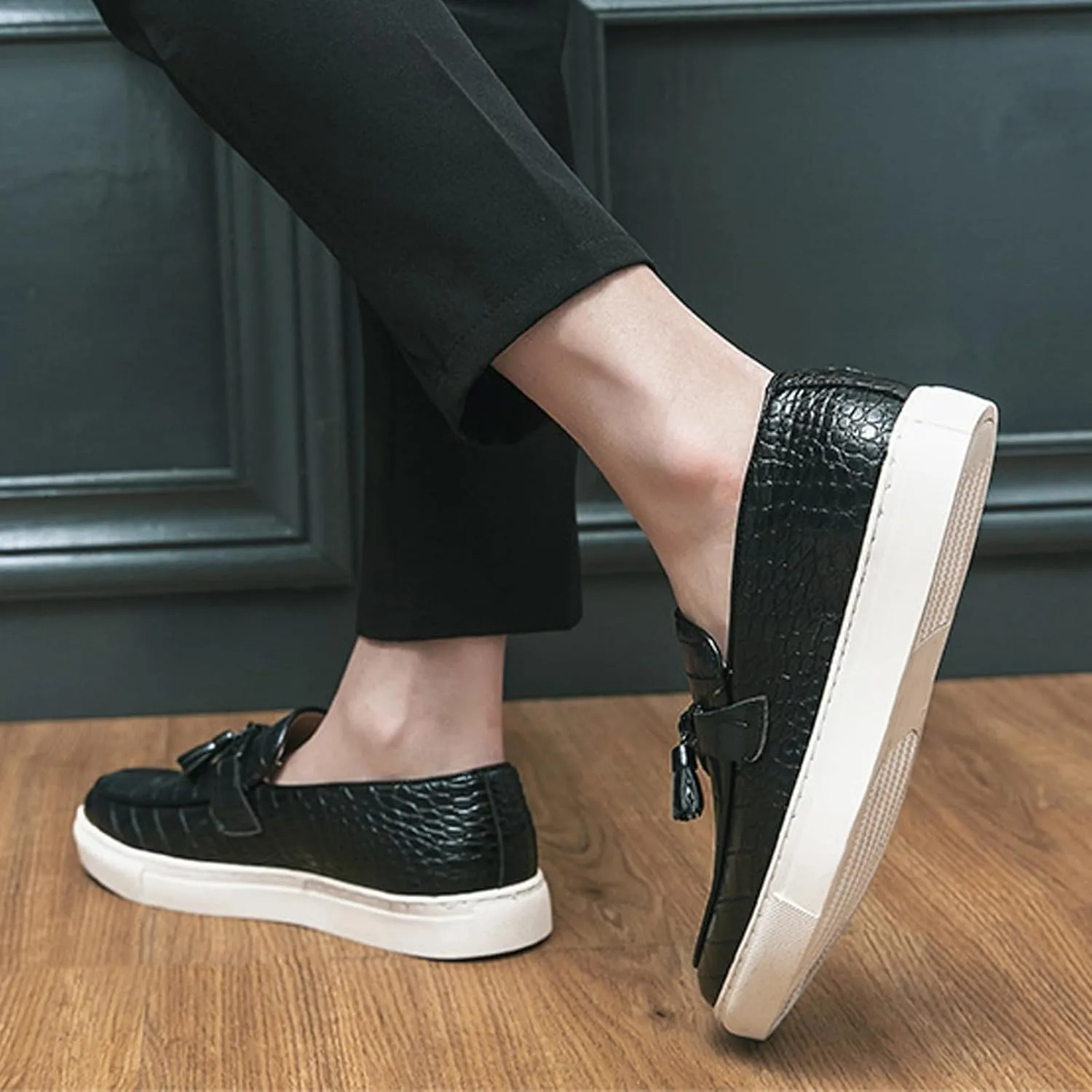 Aceptolcom Men's Crocodile Pattern Leather Shoes Tassel Loafers,Fashion Causal Business Luxury Non-Slip Slip On Dress Shoes Penny Loafers