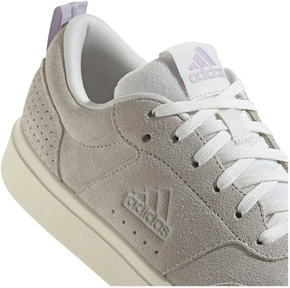 adidas Women's Sneaker