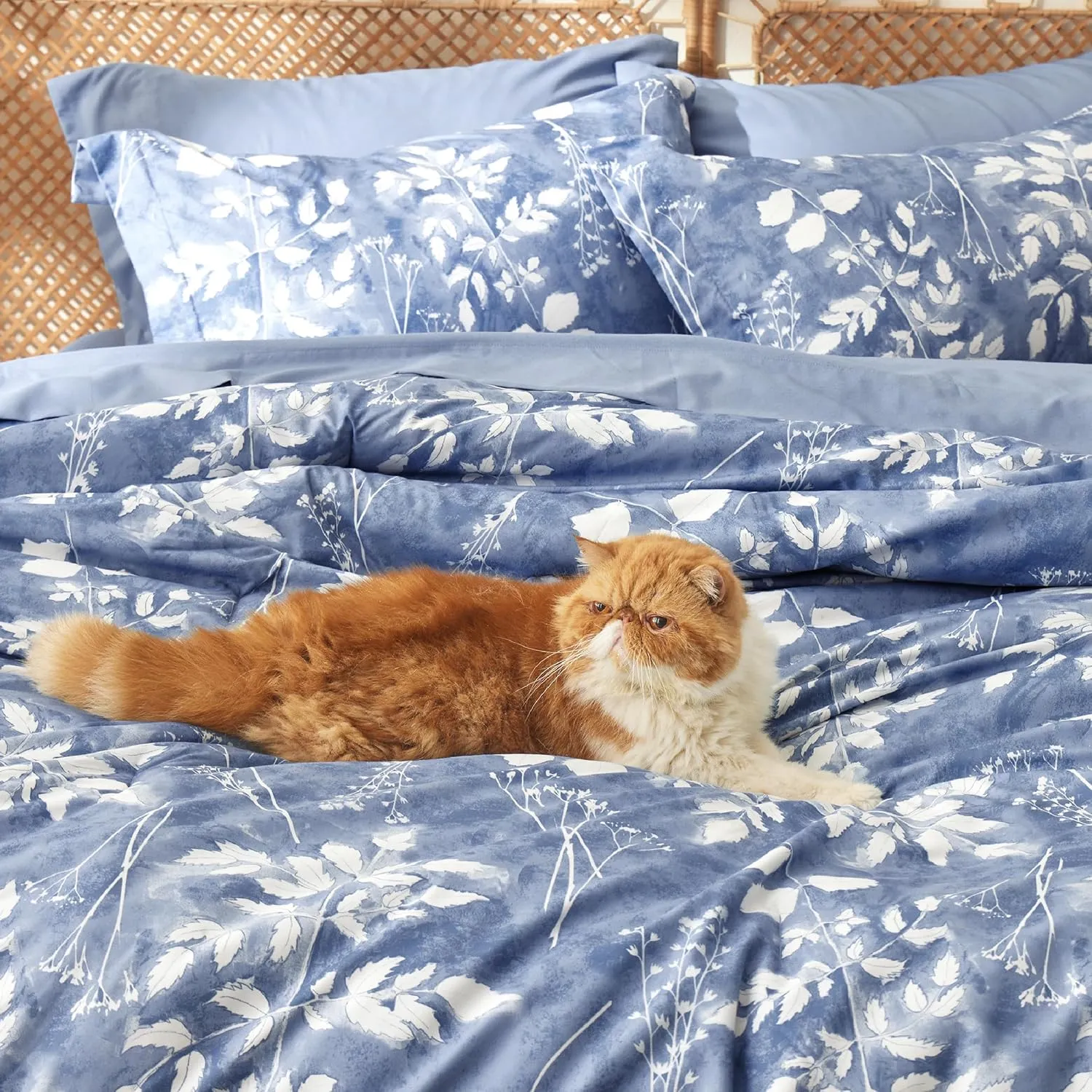 Bedsure King Size Comforter Set - 7 Pieces Floral Blue Soft Bedding Sets, King Bed in a Bag with Botanical Flowers Comforter, Sheets, Pillowcases & Shams