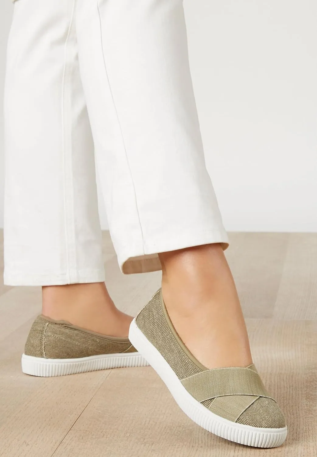 Comfortview Women's Wide Width The Jazlyn Slip-On