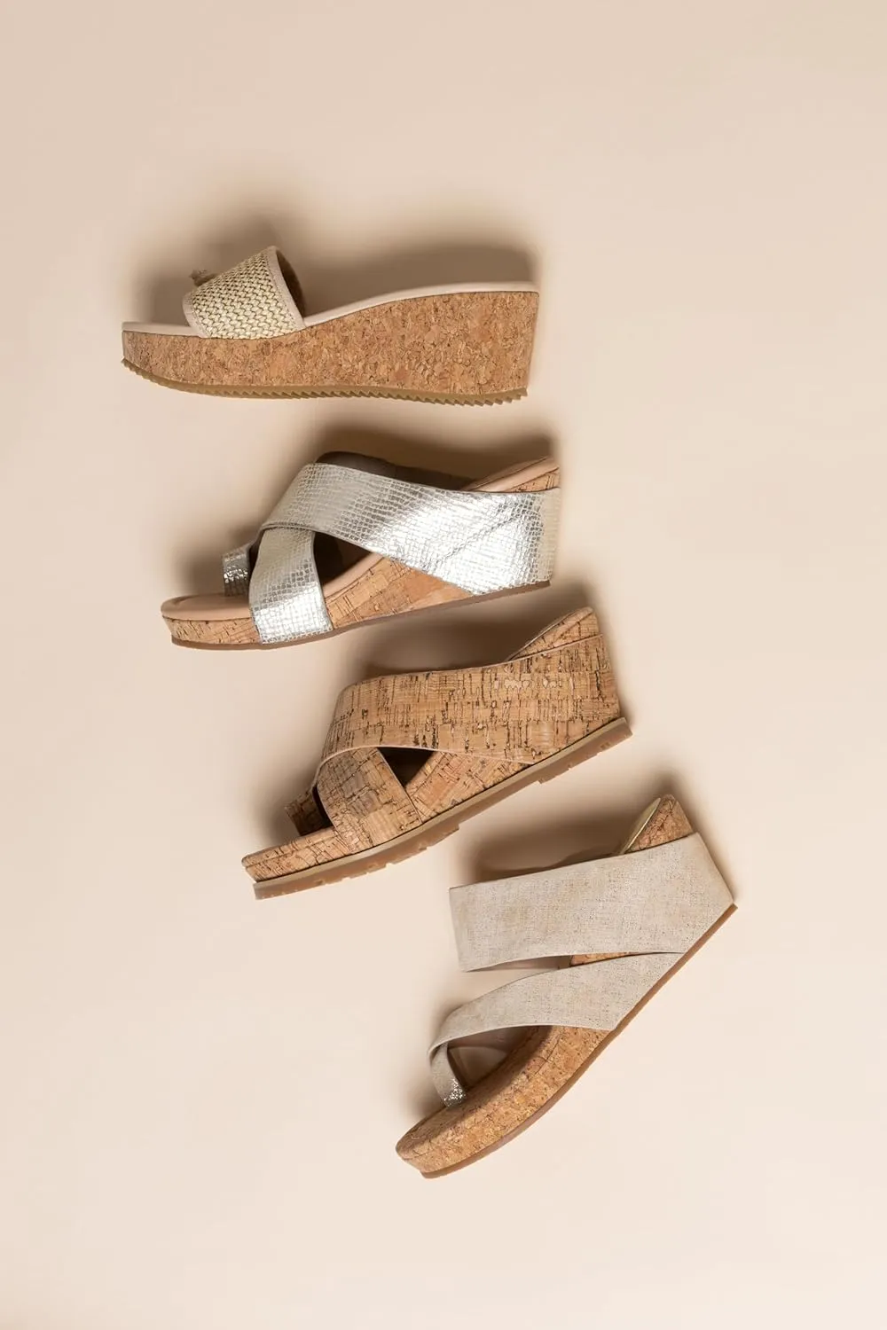Donald Pliner Women's SISU Wedge Sandals, Comfortable Sandals, Women’s Sandals, Platform Sandals, 2.5-Inch Heel, Heeled Sandal, Toe-Ring Sandal