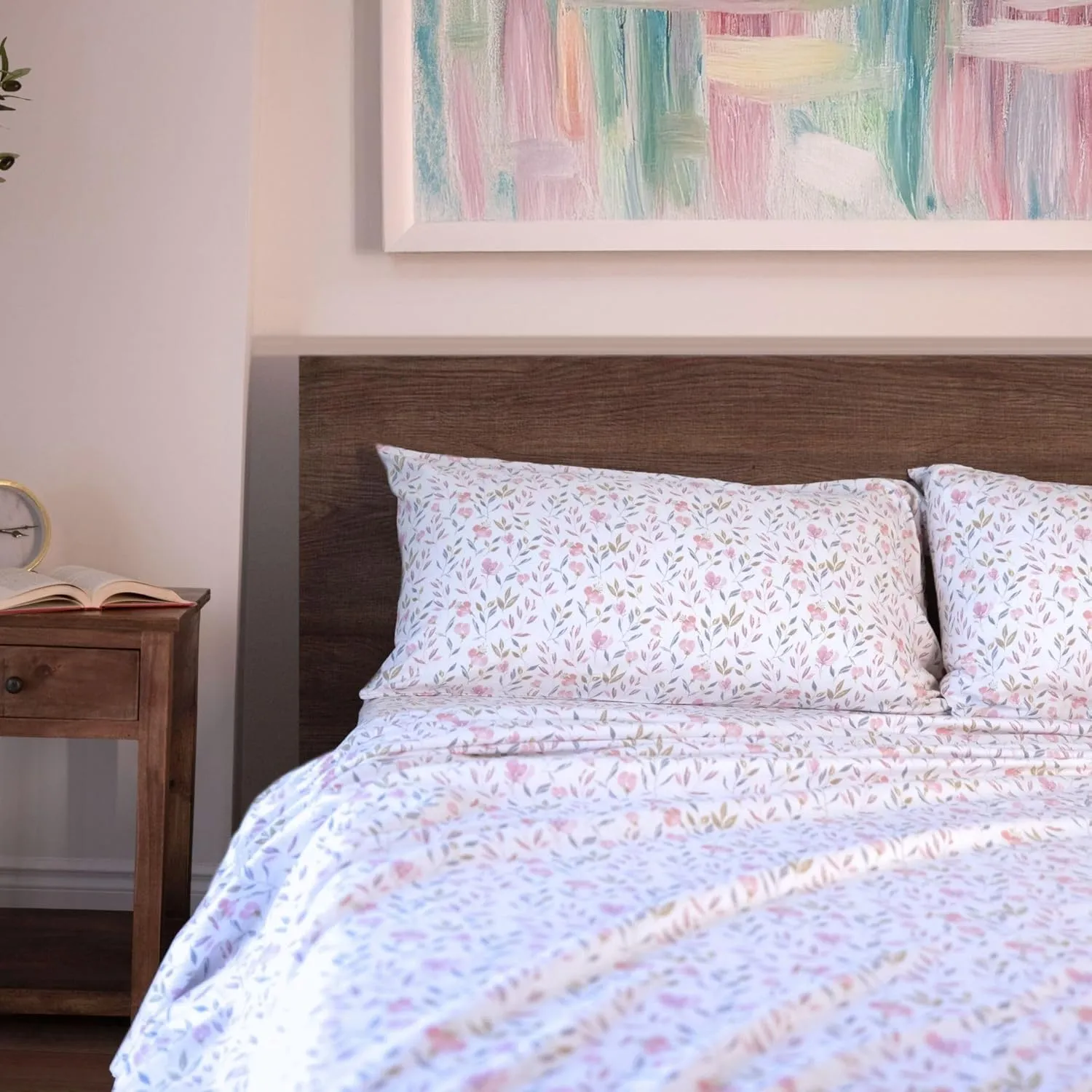 Featherhead™ 100% Cotton 4PCs Flannel Sheet Set, Queen Size, Delicate Floral | Double-Brushed for Extra Softness, Warm & Breathable, Extra Deep Pockets fits Up to 17” – 1 Flat, 1 Fitted, 2 Pillowcase