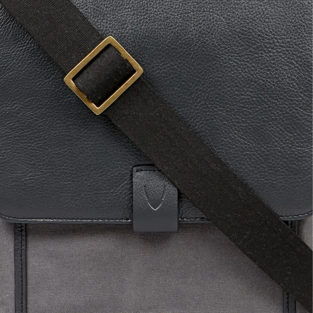 Hidesign Aiden Genuine Leather Medium Crossbody Men/Women Shoulder Messenger Bag/Travel Bag / 10.5" iPad Bag, Gray