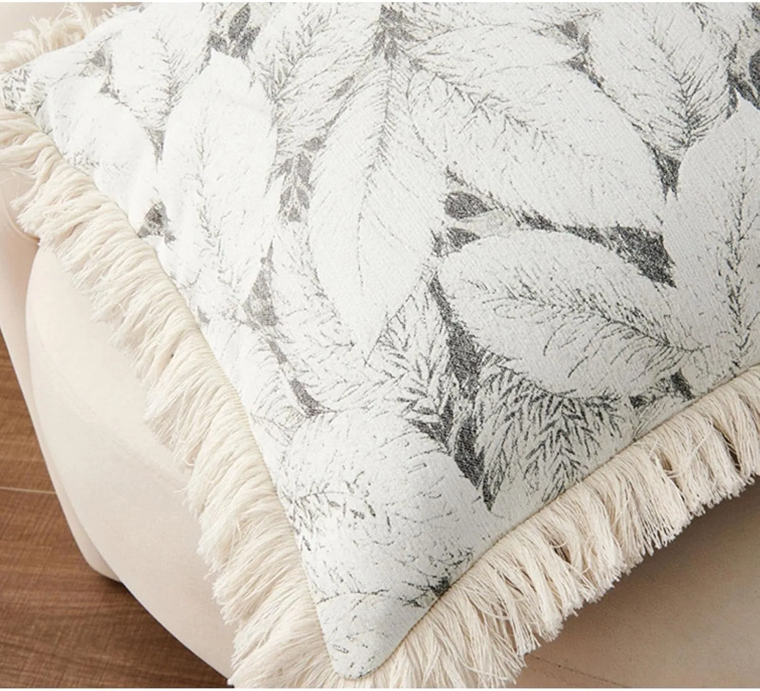 JadeRich 1 Pack Linen Throw Pillow Cover Leaf Tassel Cushion Case Boho Style Square Pillowcase for Couch Sofa Bed