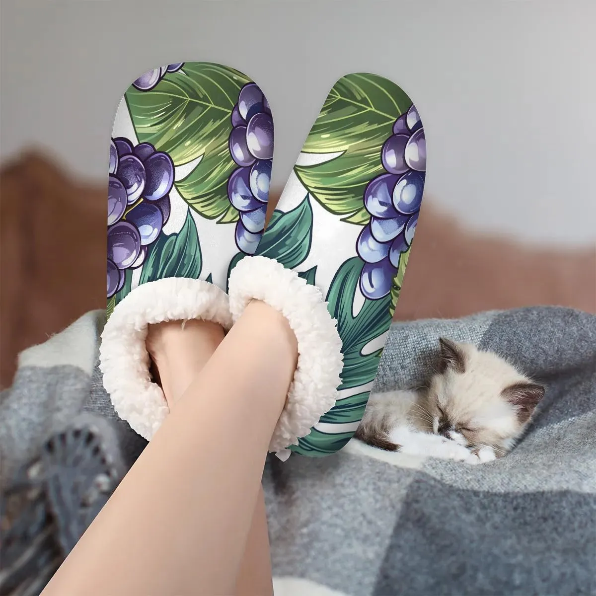 KOBLEN Leaves Grapes Slippers for Women House Shoes with Fleece Lining Wide Comfy Full Slippers Lightweight Cozy Loafer with Rubber Sole Unisex Slippers Adults for Indoor Outdoor