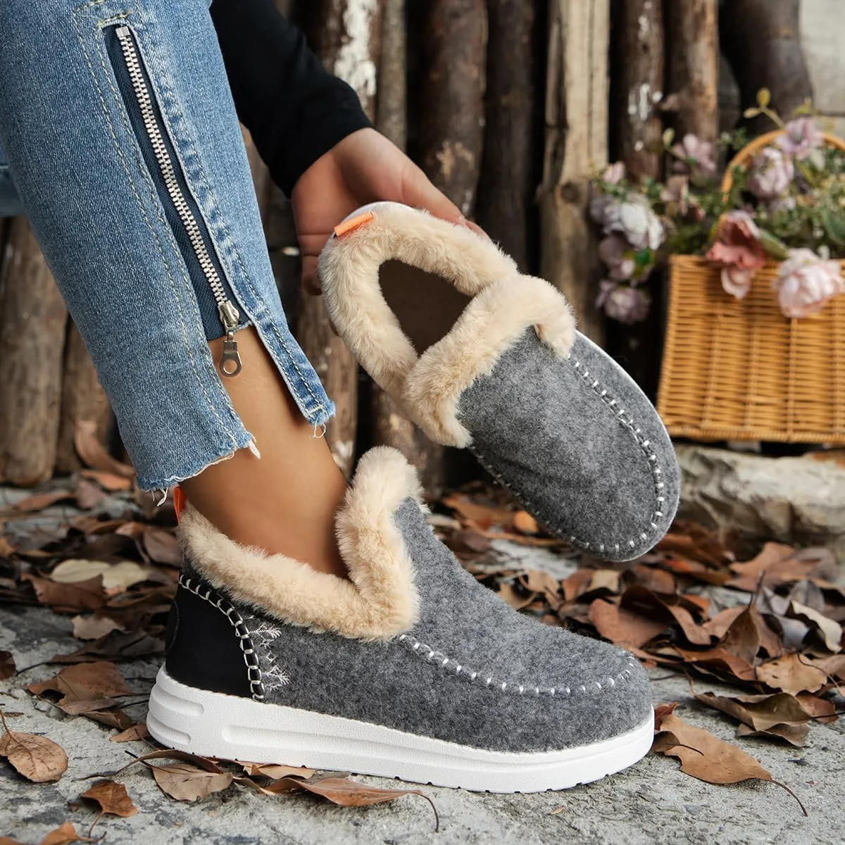 SACFOF Womens Winter Flat Fluffy Snow Boots,Warm Faux Fur Lining Anti-Slip Slip on Loafer Casual Outdoor Plush Short Booties