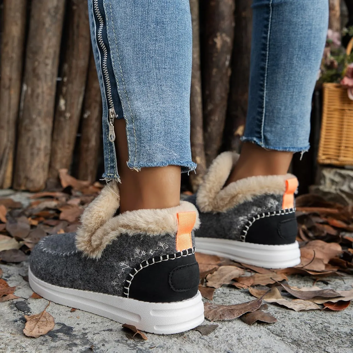 SACFOF Womens Winter Flat Fluffy Snow Boots,Warm Faux Fur Lining Anti-Slip Slip on Loafer Casual Outdoor Plush Short Booties