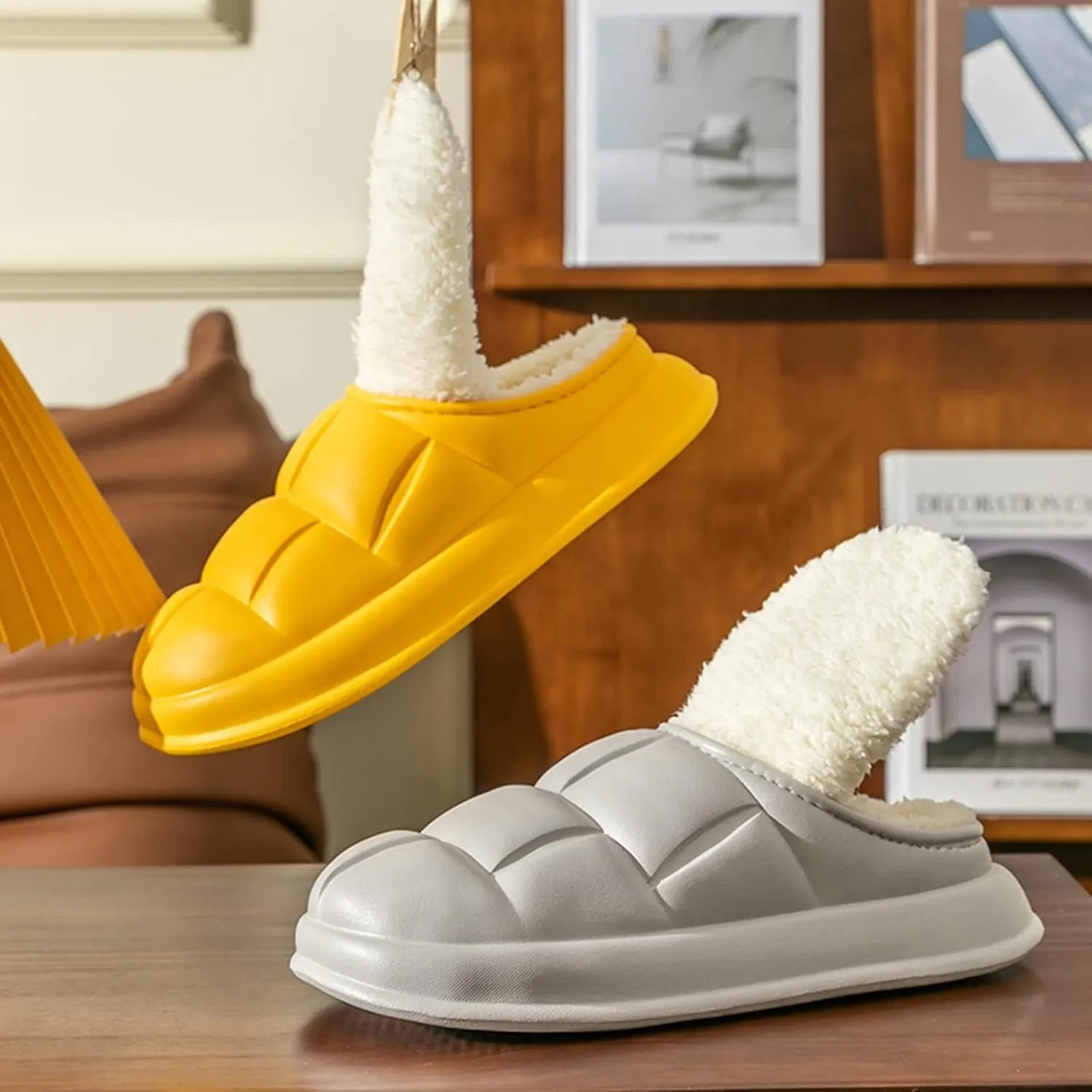 Slippers for Men Bedroom Shoes Cozy Fuzzy Plush Fleece Lined Male Winter Slippers with Arch Support Comfortble Loafer Slippers