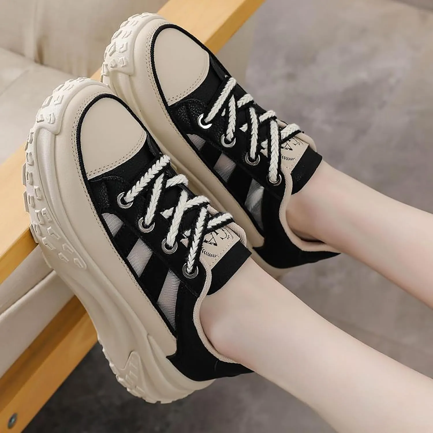 Sneakers for Women Lace Up Platform Non Slip Sports Shoes Breathable Hollow-Out Leather Running Shoes for Stylish Running Shopping