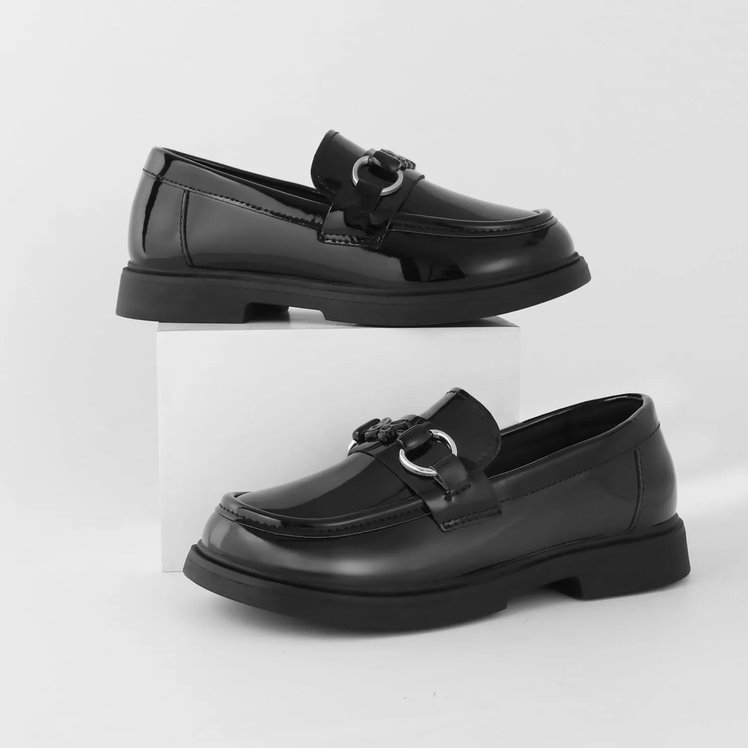 Tobfis Girls Slip-On Round Toe Oxford Butterfly Metal Chain Patent Leather Penny Loafers Flats Church School Uniform Kids Moccasins Dress Shoes (Toddler/Little Kid/Big Kid)