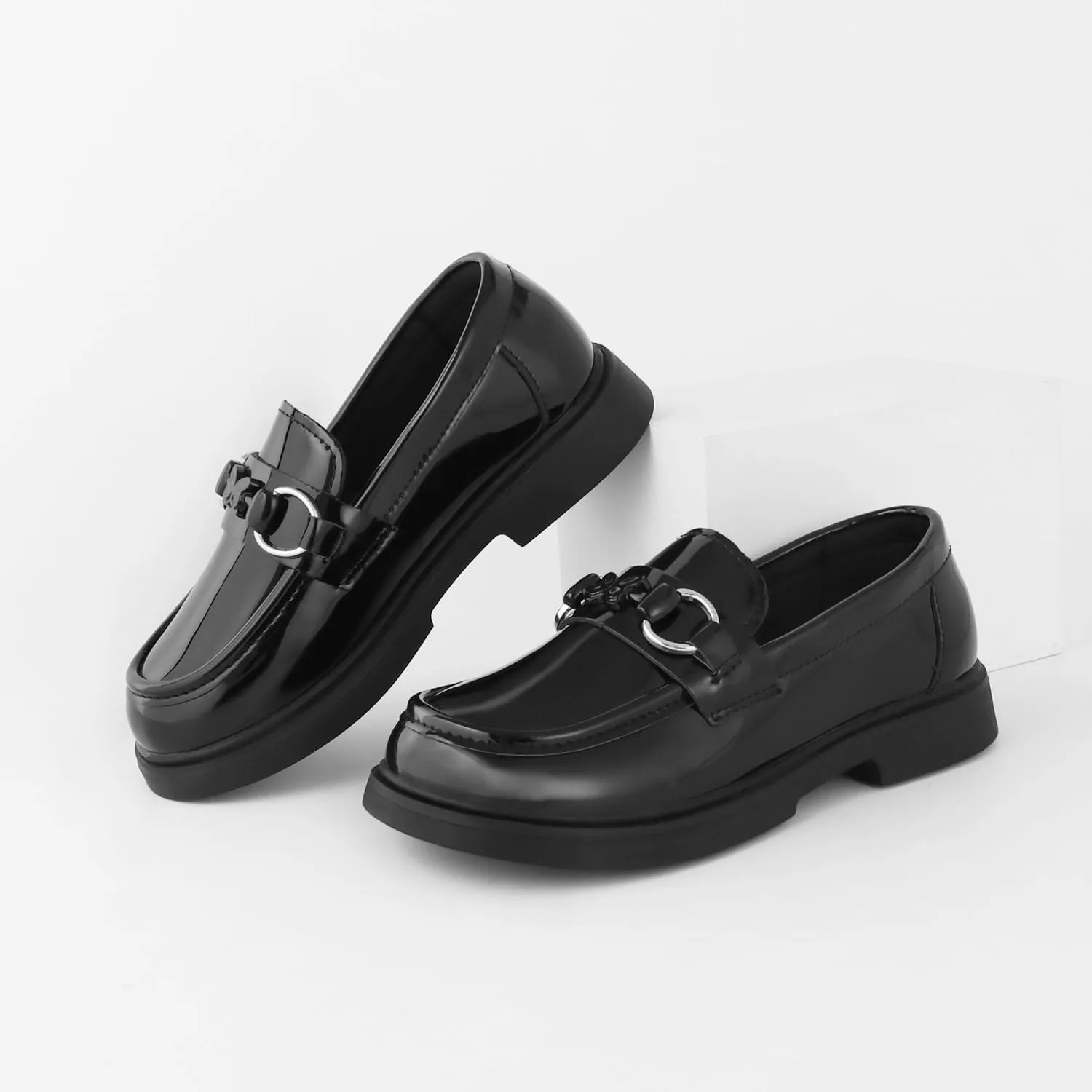 Tobfis Girls Slip-On Round Toe Oxford Butterfly Metal Chain Patent Leather Penny Loafers Flats Church School Uniform Kids Moccasins Dress Shoes (Toddler/Little Kid/Big Kid)