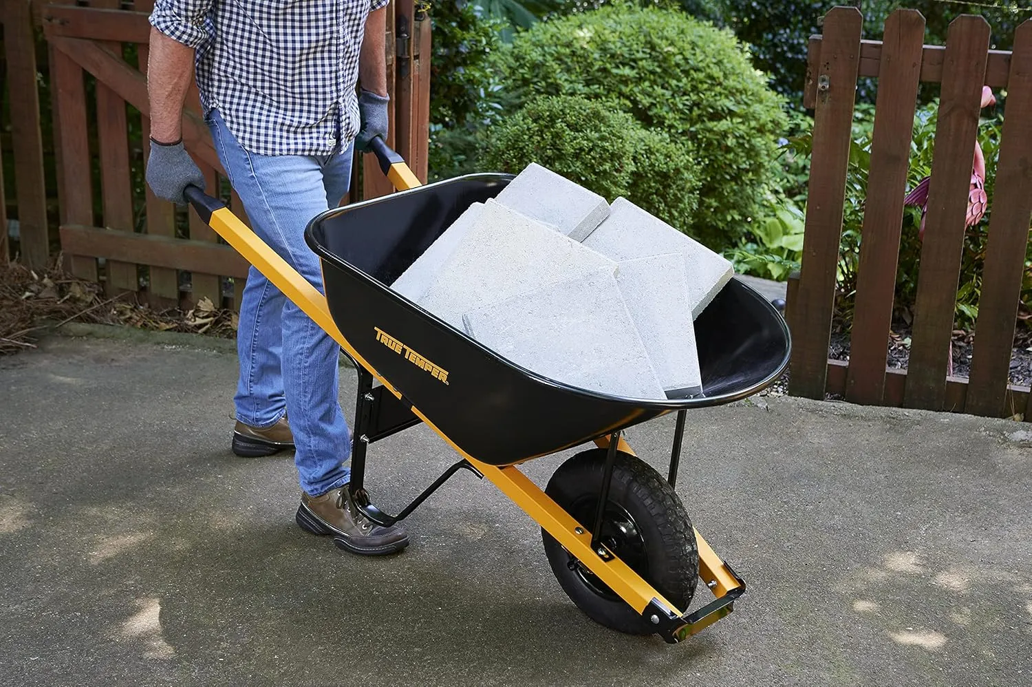 True Temper R6STFFEC 6 Cu. Ft Steel Tray Wheelbarrow with Never Flat Tire & Steel Handles, Black