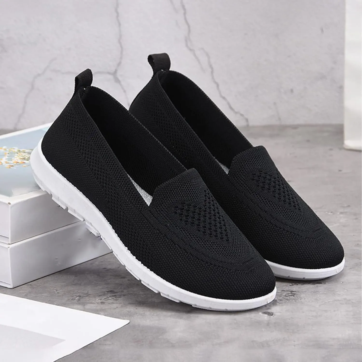UGOSELEC Women's Mesh Walking Shoes Slip-on Sneakers,Non-Slip Breathable Athletic Comfortable Lightweight Flat Loafer Nurse Shoes