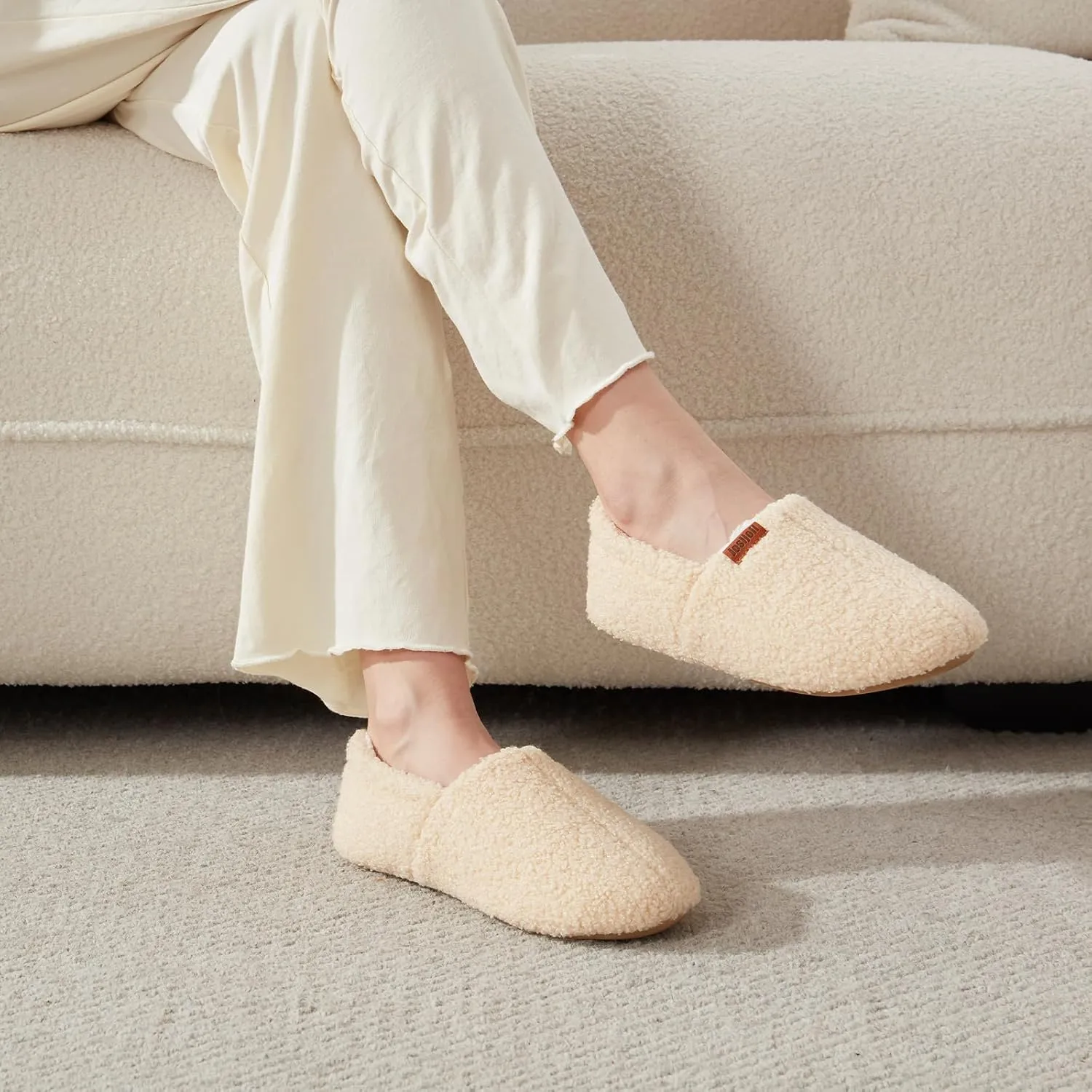 Women's Fuzzy Curly Fur Memory Foam Slippers, Closed Back House Slippers Indoor and Outdoor