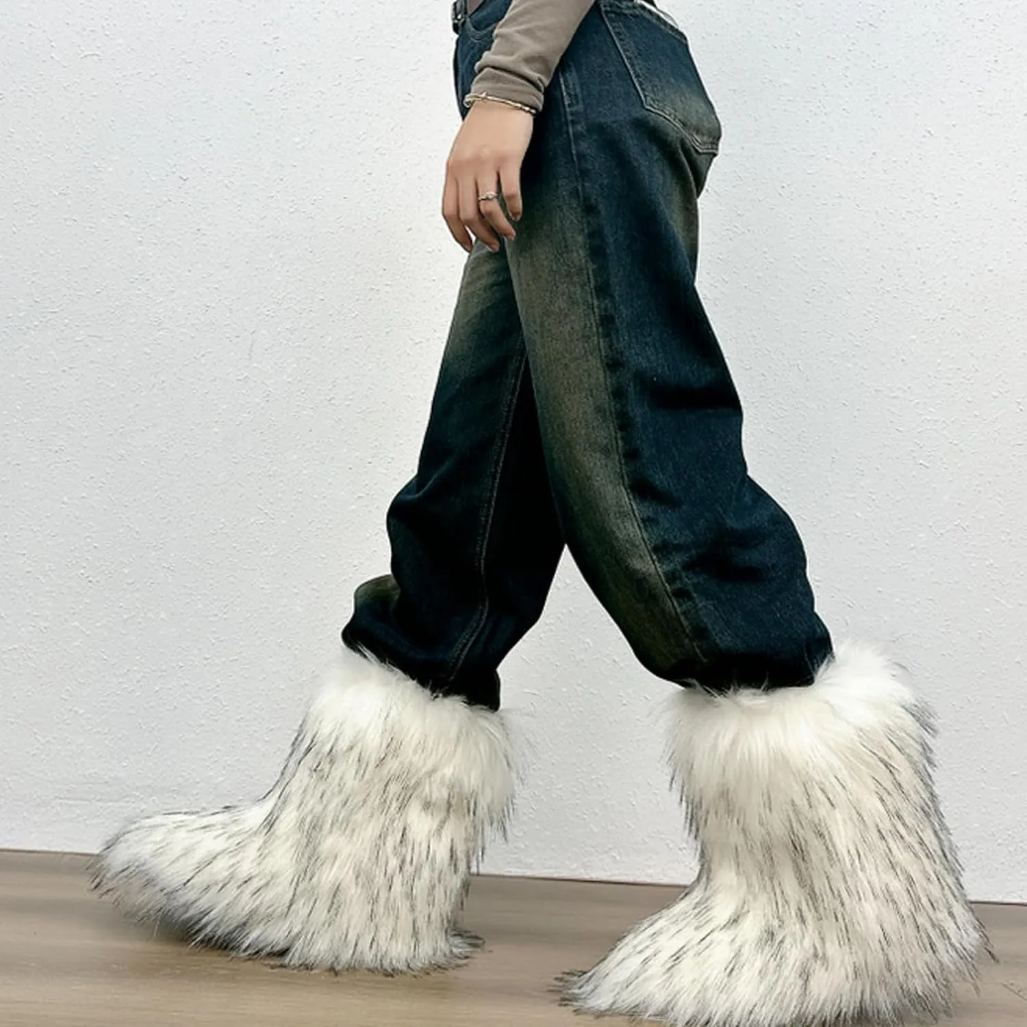 YXCFEWD Fur Boots for Women Winter Fluffy Furry Boots for Girls Flat Heel Snow Boots