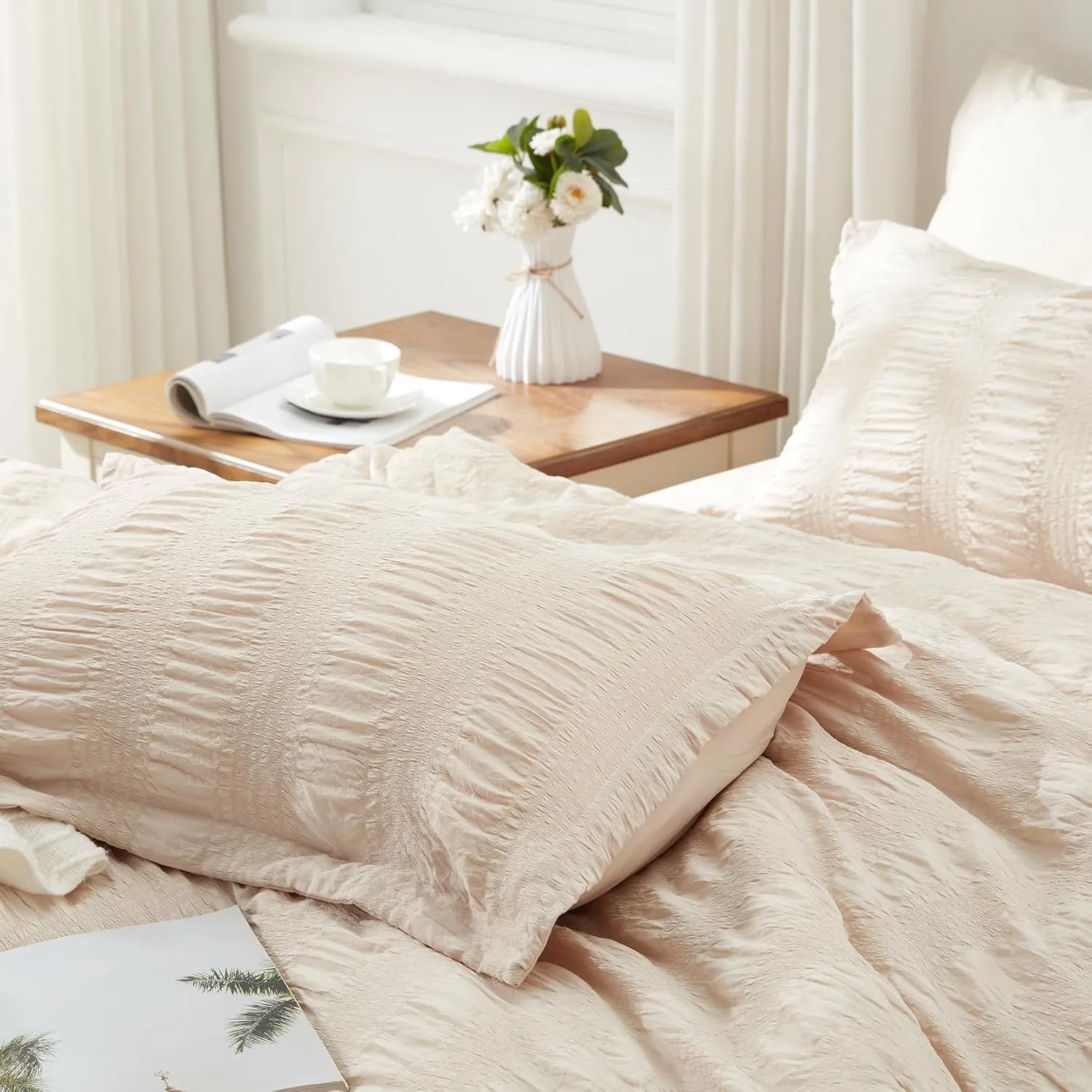 Zzlpp Queen Comforter Set 7 Pieces, Beige Seersucker Bed in a Bag with Comforter and Sheets, All Season Bedding Sets with 1 Comforter, 2 Pillow Shams, 2 Pillowcases, 1 Sheet